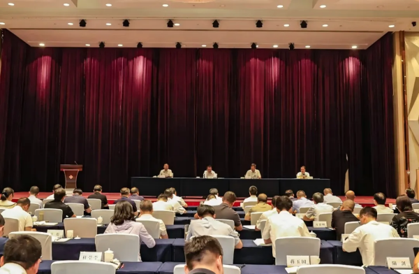 全省智慧農(nóng)業(yè)引領(lǐng)區(qū)建設(shè)現(xiàn)場推進(jìn)會(huì)召開，托普云農(nóng)“數(shù)智大田”創(chuàng)新模式助力單產(chǎn)提升